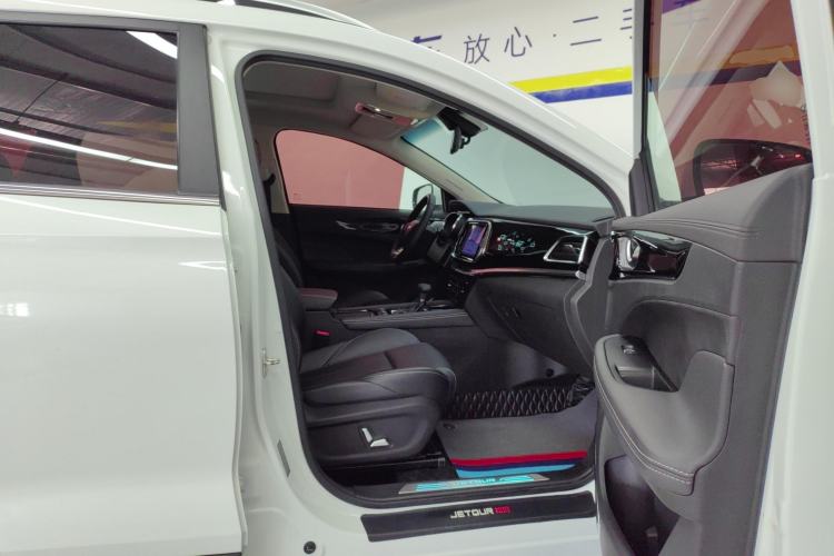 Used JETOUR X90 2019 1.6T DCT Zhaolü Edition 7 Seats China VI Standard Right Front Seat