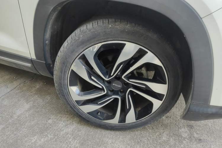 Used JETOUR X90 2019 1.5T Automatic Smart Enjoyment Model 5 Seats China V Emission Standard Right Front Wheel Hub