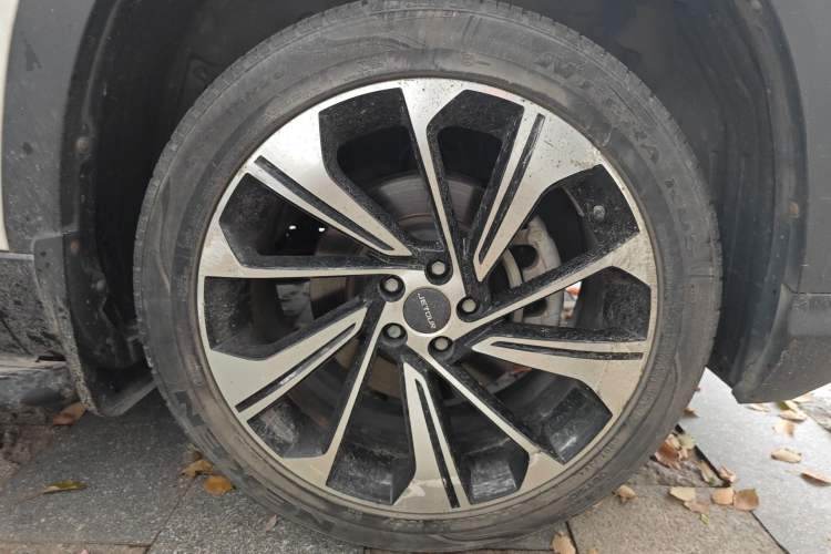 Used JETOUR X90 2019 1.5T Manual Smart Enjoyment Version 6 Seats China VI Standard Right Front Wheel Hub