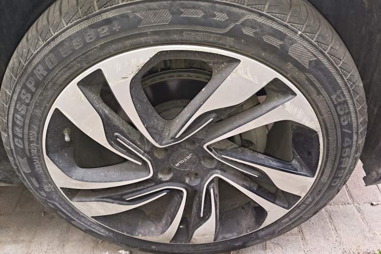 Used JETOUR X90 2019 1.5T Manual Smart Enjoyment Model 6 Seats China V Emission Standard Right Front Wheel Hub