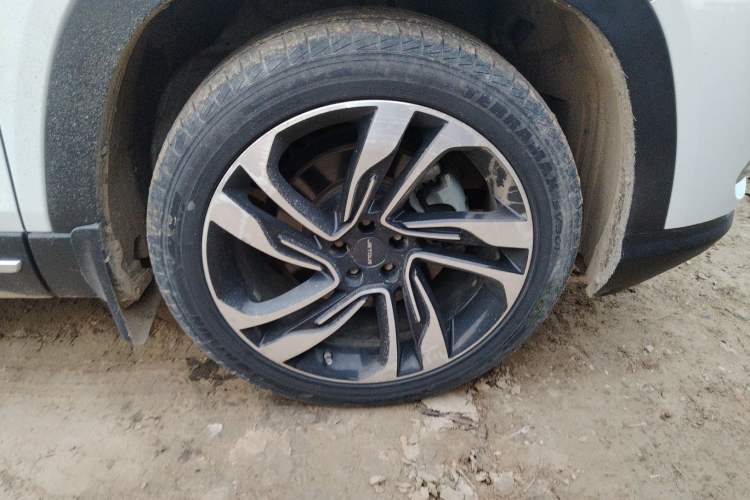 Used JETOUR X90 2019 1.5T Manual Smart Enjoyment Version 5 Seats China VI Standard Right Front Wheel Hub