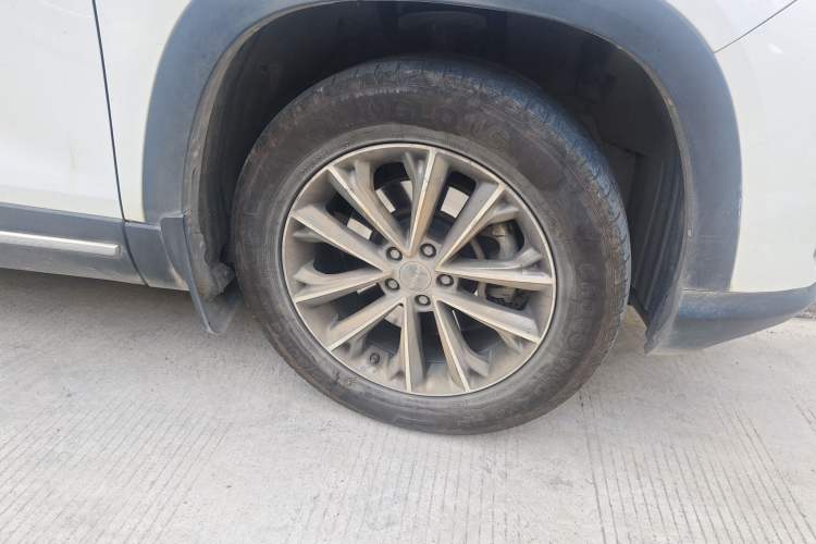 Used JETOUR X90 2019 1.5T Manual Enjoyment Model 6 Seats China VI Standard Right Front Wheel Hub