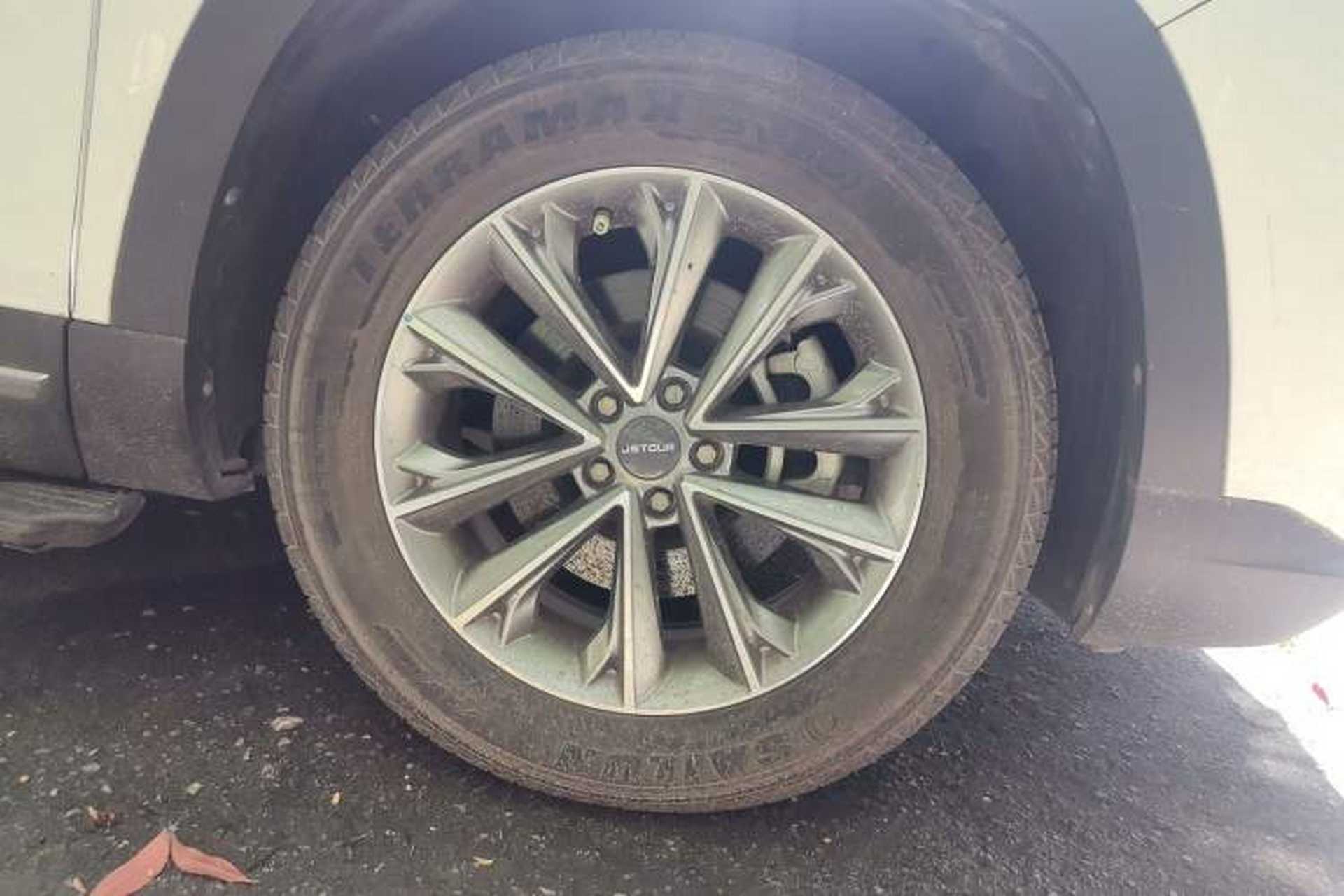 Used JETOUR X90 2019 1.5T Automatic Smart Enjoyment 7-Seater China V Emission Standard Right Front Wheel Hub
