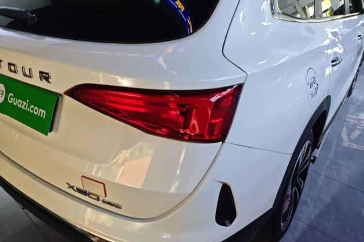 Used JETOUR X90 2019 1.5T Automatic Smart Enjoyment 7-Seater China V Emission Standard Right Rear Taillight