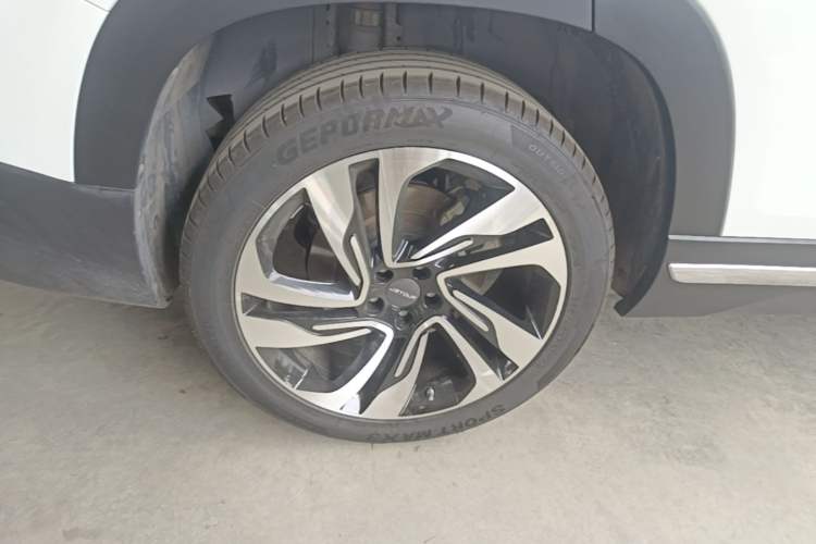 Used JETOUR X90 2019 1.5T DCT Smart Enjoyment Version 5 Seats China VI Standard Right Rear Wheel Hub