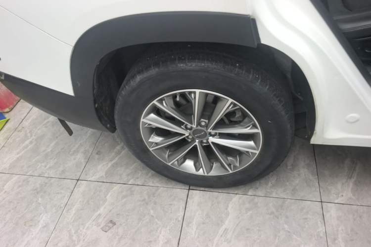 Used JETOUR X90 2019 1.6T DCT Smart Travel Version 7 Seats China VI Standard Right Rear Wheel Hub