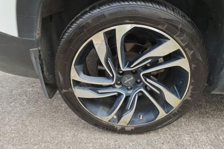Used JETOUR X90 2019 1.5T DCT Smart Enjoyment Version 5 Seats China VI Standard Right Rear Wheel Hub