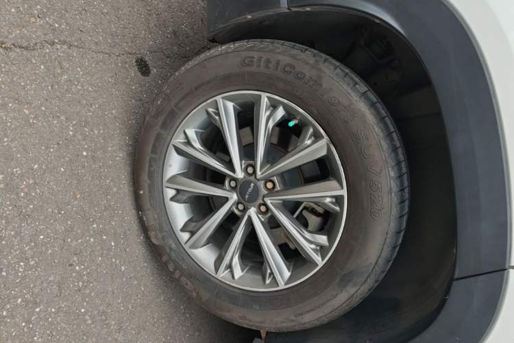 Used JETOUR X90 2019 1.5T Automatic Enjoyment Model 6 Seats Emission Standard China V Right Rear Wheel Hub