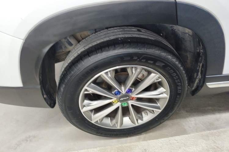Used JETOUR X90 2019 1.5T Automatic Enjoyment Model 5 Seats China V Emission Standard Right Rear Wheel Hub