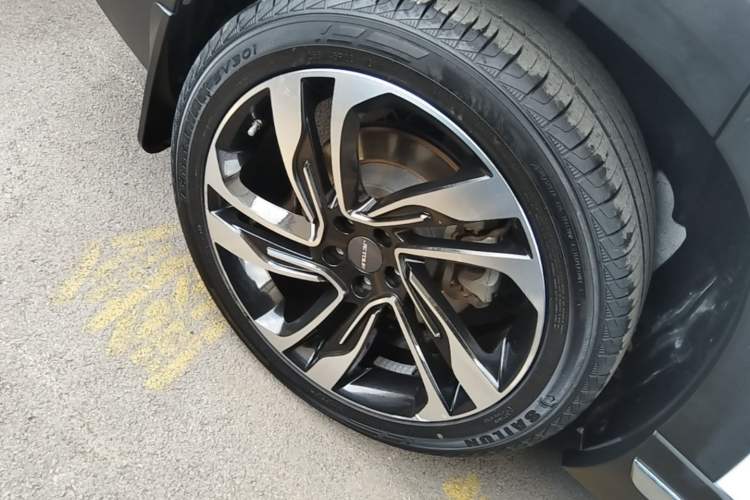 Used JETOUR X90 2019 1.6T DCT Luxury Travel Edition 6 Seats China VI Standard Right Rear Wheel Hub