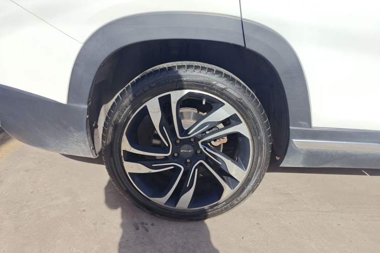 Used JETOUR X90 2019 1.5T Manual Smart Enjoyment Version 5 Seats China V Standard Right Rear Wheel Hub