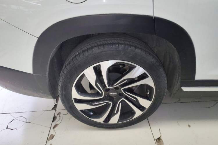 Used JETOUR X90 2019 1.5T Automatic Smart Enjoyment 6-Seater Emission Standard China V Right Rear Wheel Hub