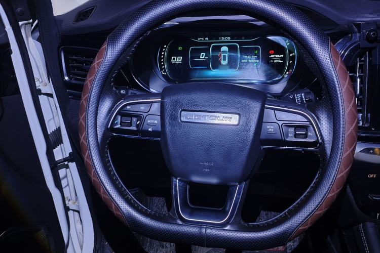 Used JETOUR X90 2019 1.5T Manual Smart Enjoyment Version 6 Seats China VI Standard Steering Wheel