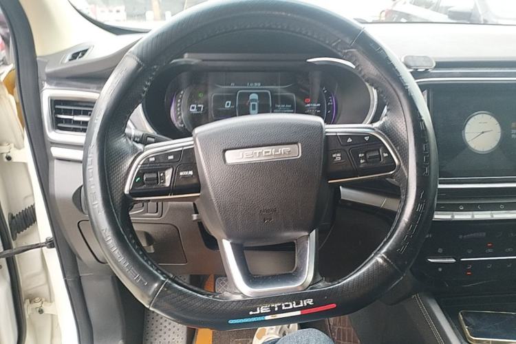 Used JETOUR X90 2019 1.5T Manual Enjoyment Model 7 Seats China V Emission Standard Steering Wheel