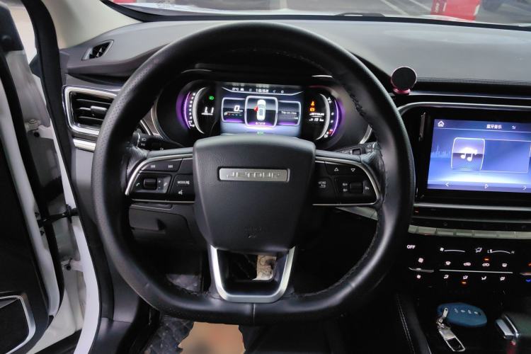 Used JETOUR X90 2019 1.6T DCT Luxury Touring Edition 5 Seats China VI Standard Steering Wheel