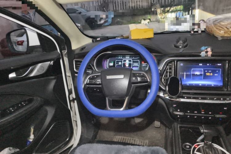 Used JETOUR X90 2019 1.6T DCT Luxury Touring Edition 5 Seats China VI Standard Steering Wheel