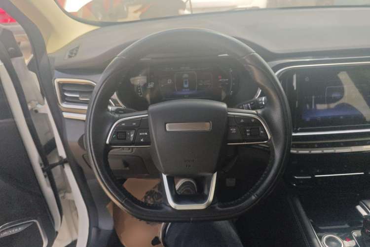 Used JETOUR X90 2019 1.6T DCT Luxury Touring Edition 5 Seats China VI Standard Steering Wheel