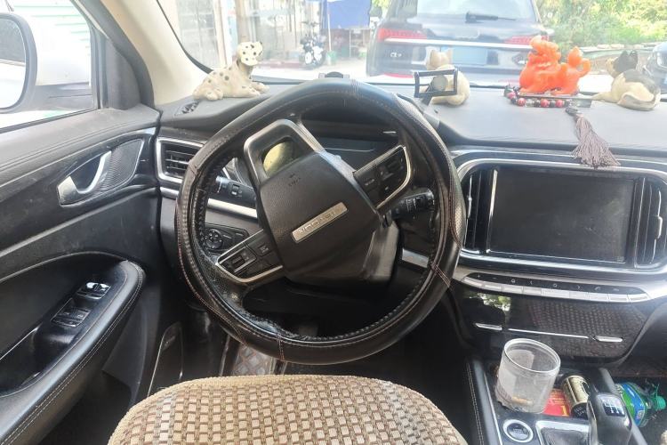 Used JETOUR X90 2019 1.5T Manual Enjoyment Model 6 Seats China VI Standard Steering Wheel