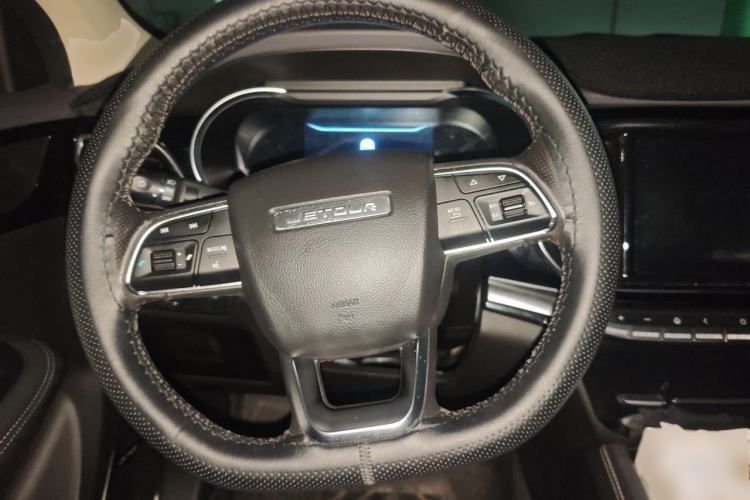 Used JETOUR X90 2019 1.5T Manual Enjoyment Model 6 Seats China V Emission Standard Steering Wheel