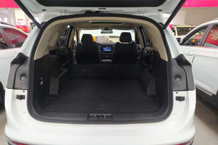 Used JETOUR X90 2019 1.6T DCT Luxury Touring Edition 5 Seats China VI Standard Trunk