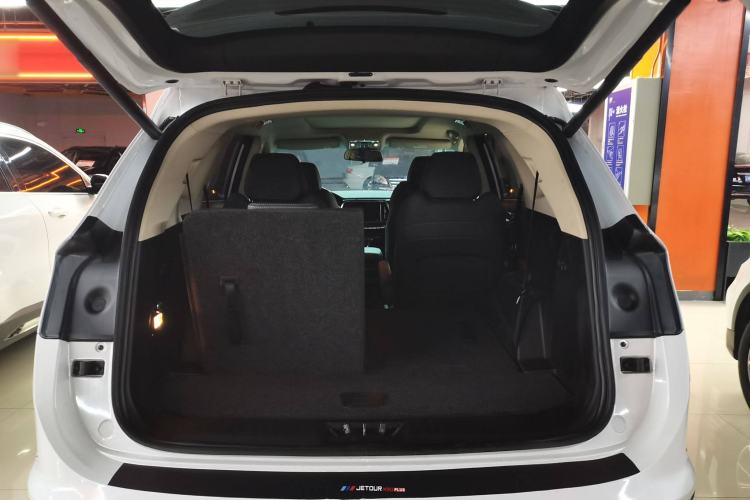 Used JETOUR X90 2019 1.5T DCT Smart Enjoyment Model 6 Seats China VI Standard Trunk