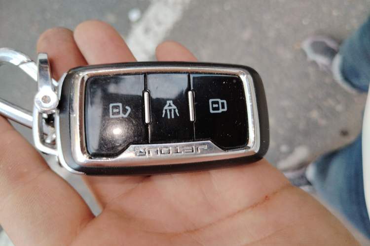 Used JETOUR X90 2019 1.5T Automatic Smart Enjoyment 6-Seater Emission Standard China V Vehicle Key