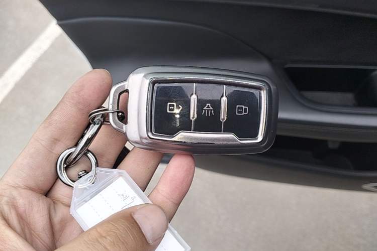 Used JETOUR X90 2019 1.5T Manual Enjoyment Model 7 Seats China V Emission Standard Vehicle Key