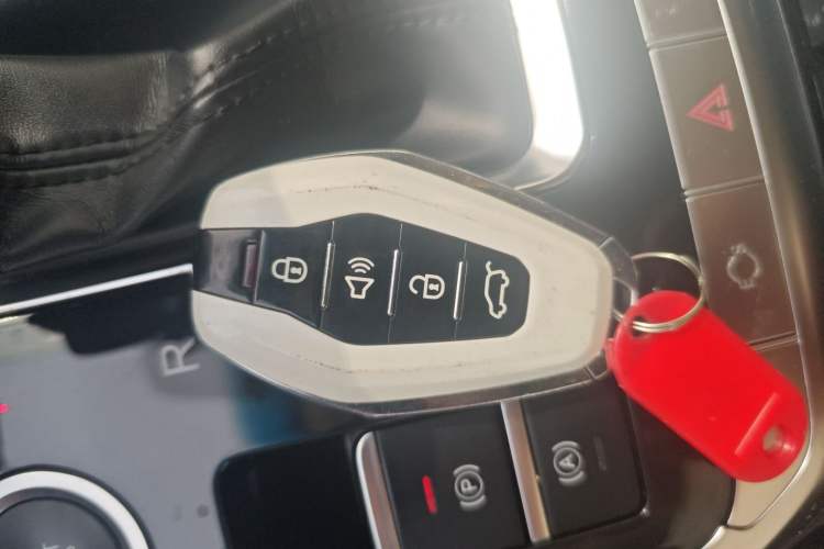 Used JETOUR X90 2019 1.6T DCT Luxury Touring Edition 5 Seats China VI Standard Vehicle Key