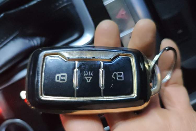 Used JETOUR X90 2019 1.5T Automatic Smart Enjoyment 7-Seater China V Emission Standard Vehicle Key