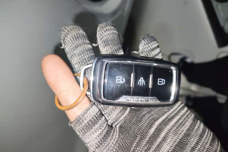 Used JETOUR X90 2019 1.5T Automatic Smart Enjoyment 6-Seater Emission Standard China V Vehicle Key