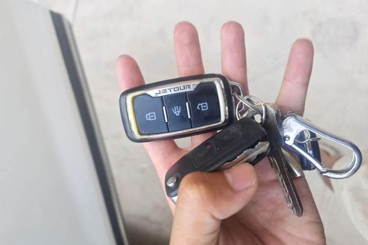Used JETOUR X90 2019 1.5T Manual Enjoyment Model 6 Seats China VI Standard Vehicle Key