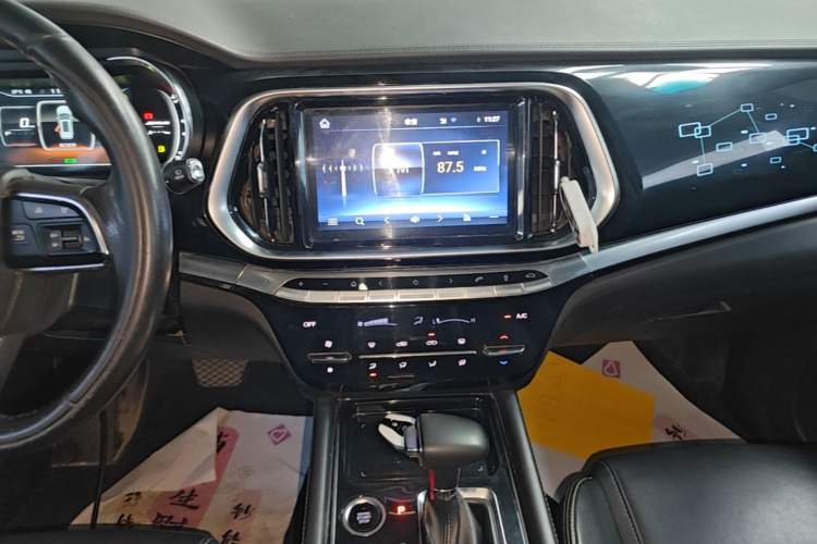 Used JETOUR X90 2019 1.6T DCT Zhaolü Edition 5 Seats China VI Standard Audio And AC Panel