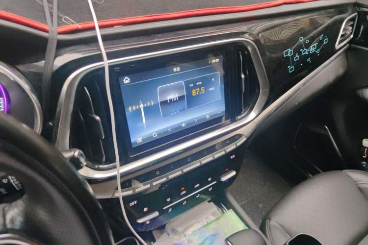 Used JETOUR X90 2019 1.5T Automatic Enjoyment Model 6 Seats Emission Standard China V Audio And AC Panel