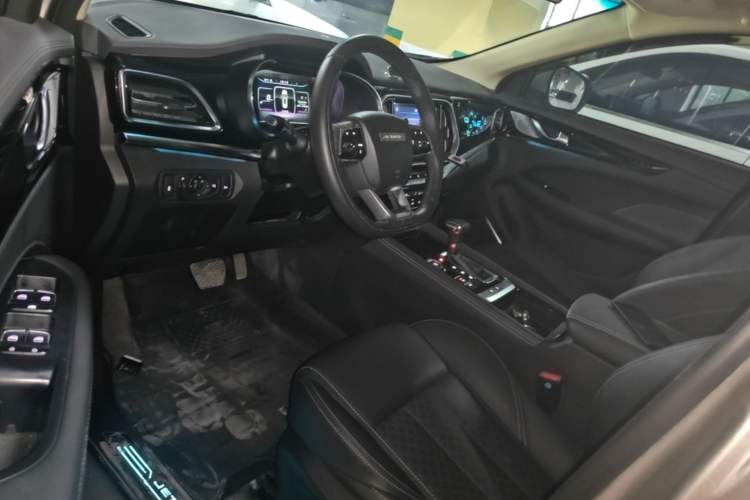Used JETOUR X90 2019 1.6T DCT Luxury Touring Edition 5 Seats China VI Standard Driver Seat