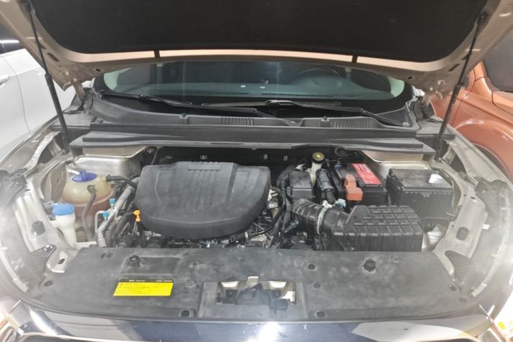Used JETOUR X90 2019 1.6T DCT Luxury Touring Edition 5 Seats China VI Standard Engine Bay