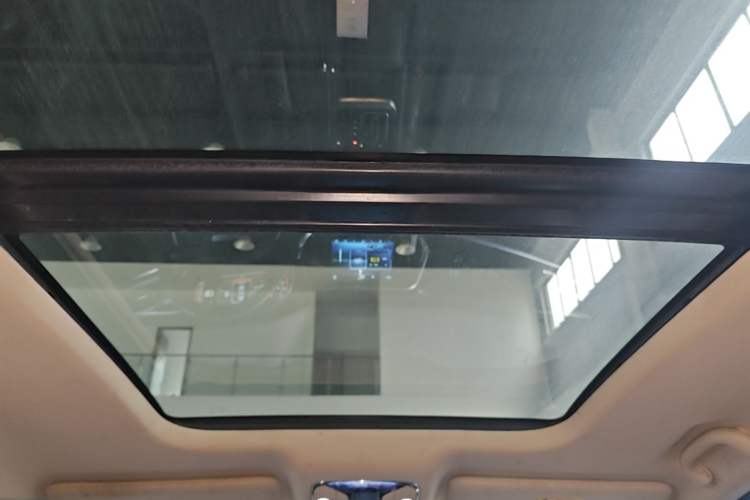 Used JETOUR X90 2019 1.6T DCT Zhaolü Edition 5 Seats China VI Standard Headliner