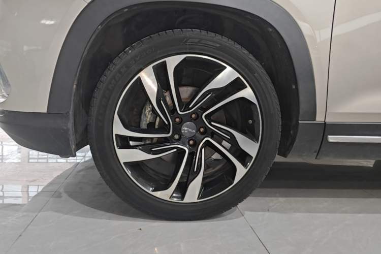 Used JETOUR X90 2019 1.6T DCT Zhaolü Edition 5 Seats China VI Standard Left Front Wheel Hub
