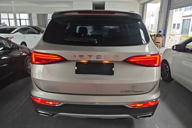 Used JETOUR X90 2019 1.6T DCT Zhaolü Edition 5 Seats China VI Standard Rear