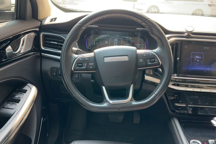 Used JETOUR X90 2019 1.6T DCT Luxury Touring Edition 7 Seats China VI Standard Steering Wheel