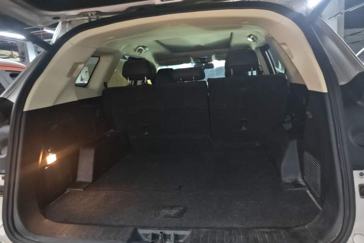 Used JETOUR X90 2019 1.6T DCT Luxury Touring Edition 5 Seats China VI Standard Trunk