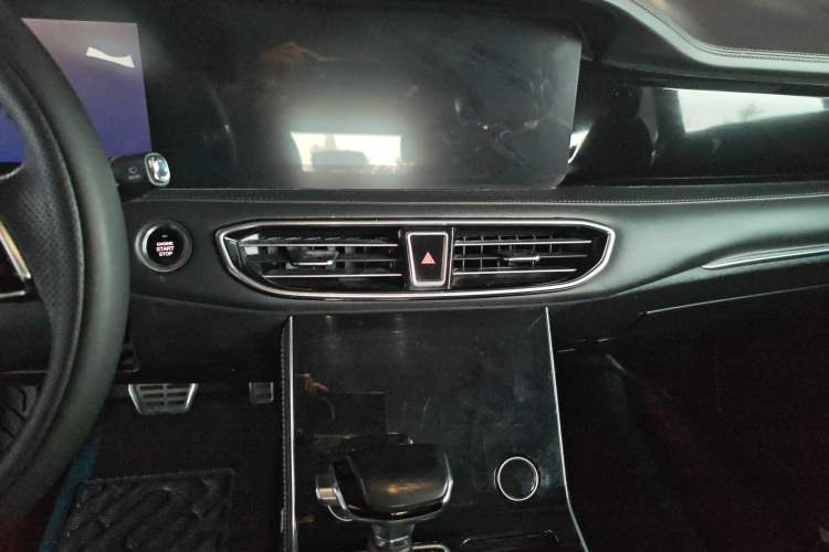 Used JETOUR X90 2020 1.6T DCT Shadow Edition 5 Seats Audio And AC Panel