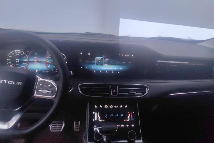 Used JETOUR X90 2020 1.6T DCT Shadow Edition 5-seater Audio And AC Panel