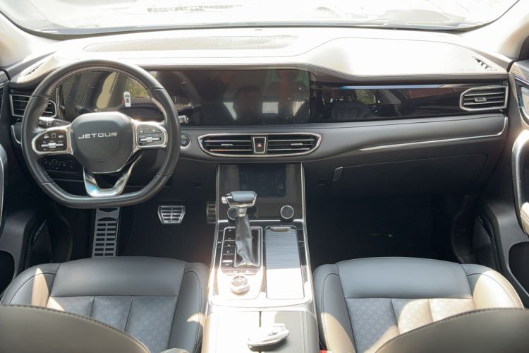 Used JETOUR X90 2020 1.6T DCT Shadow Edition 7-Seater Center Console