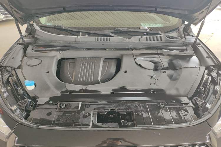 Used JETOUR X90 2020 1.6T DCT Shadow Luxury Edition 6-Seater Engine Bay