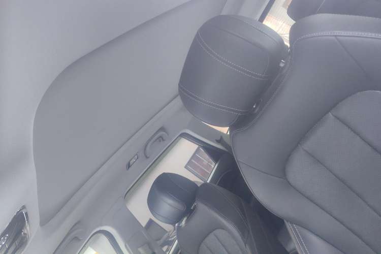 Used JETOUR X90 2020 1.6T DCT Shadow Edition 5-seater Headliner