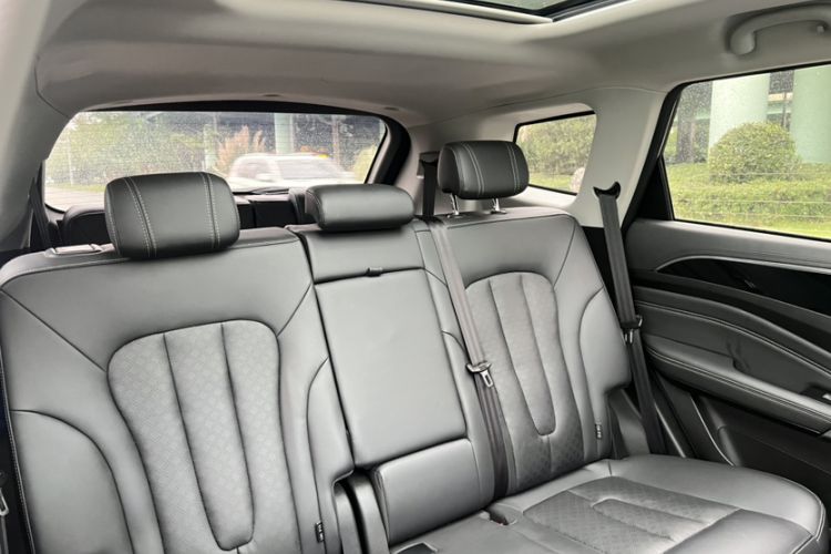 Used JETOUR X90 2020 1.6T DCT Shadow Edition 7-Seater Interior 11