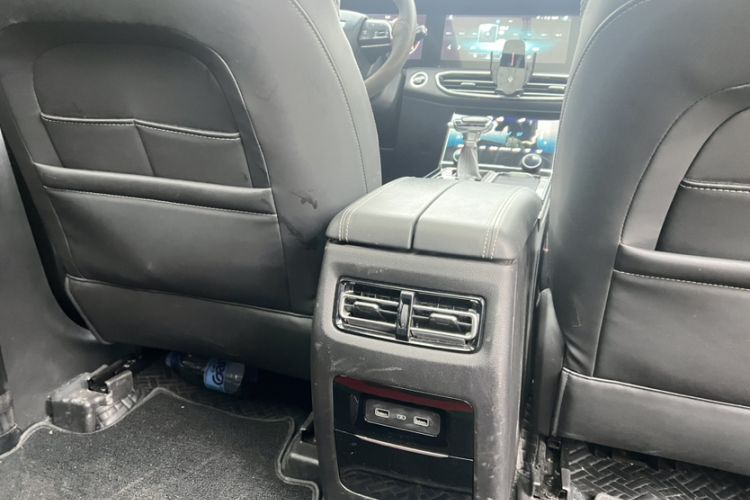 Used JETOUR X90 2020 1.6T DCT Shadow Edition 7-Seater Interior 2