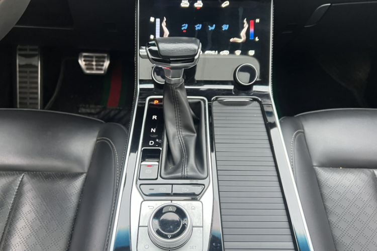 Used JETOUR X90 2020 1.6T DCT Shadow Edition 7-Seater Interior 3
