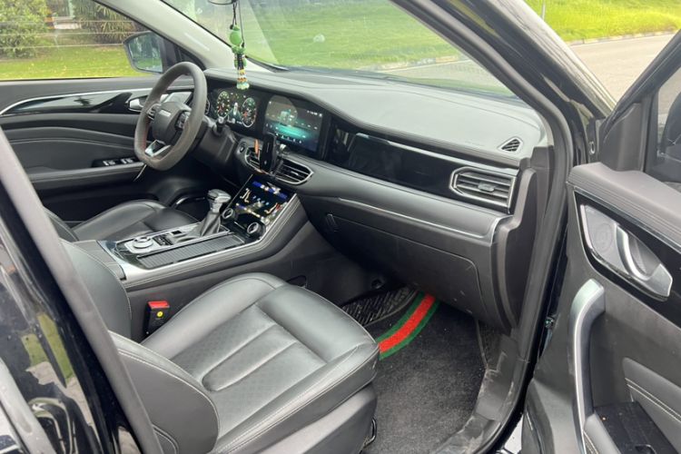 Used JETOUR X90 2020 1.6T DCT Shadow Edition 7-Seater Interior 9