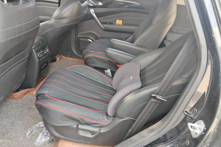 Used JETOUR X90 2020 1.6T DCT Shadow Luxury Edition 6-Seater Left Rear Seat